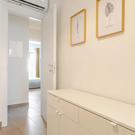 2 Indipendenti, In Pieno Centro Con Veranda Appartement *