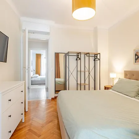 Apartment 2 Indipendenti, In Pieno Centro Con Veranda Sanremo
